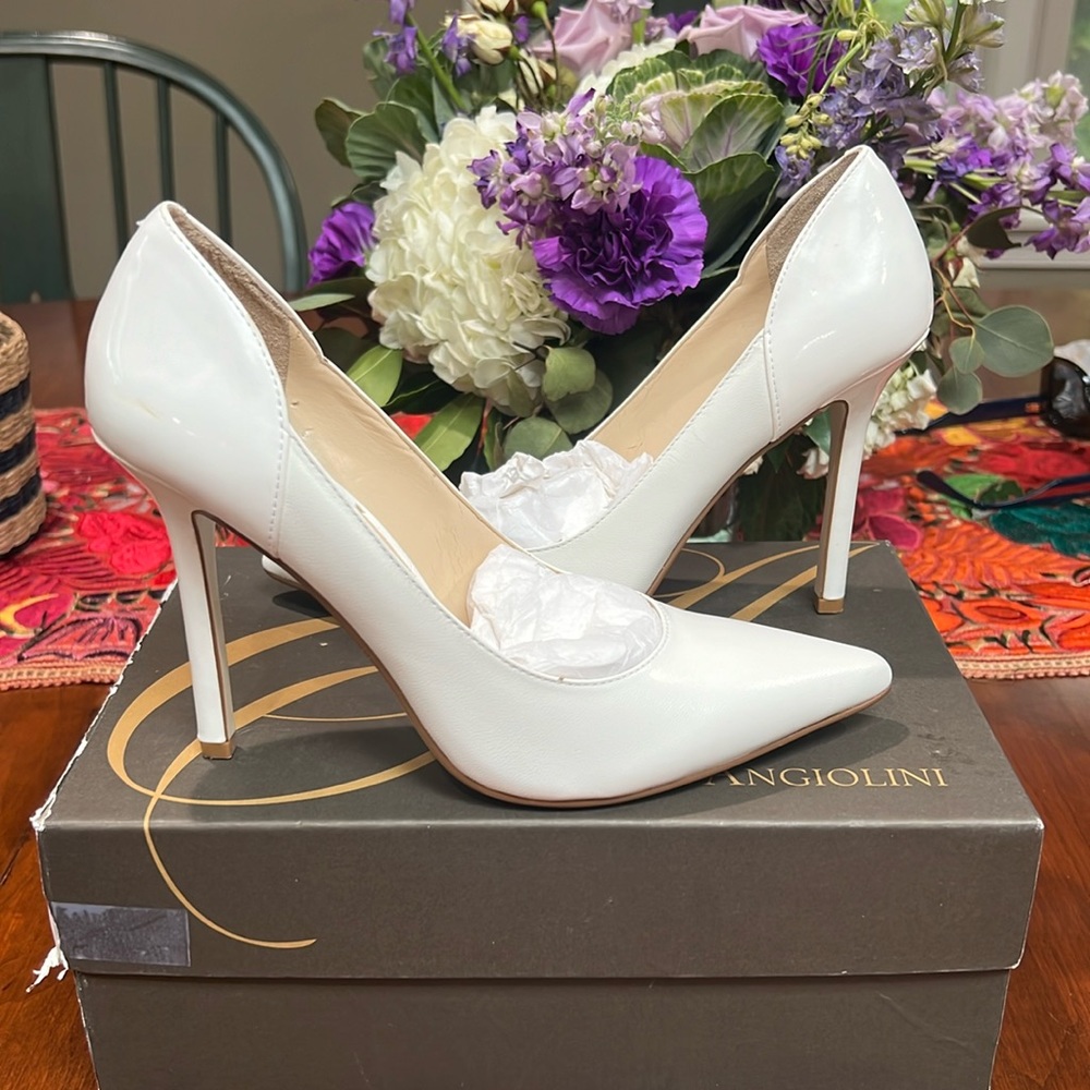 White Enzo Angiolini heels. Used-okay condition.